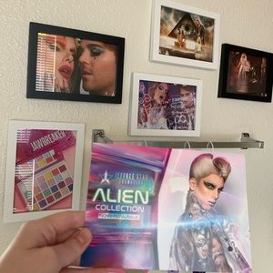 Jeffree Star post card bundle.